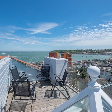Cliffhanger 18 Castle Road Cowes  Exterior foto